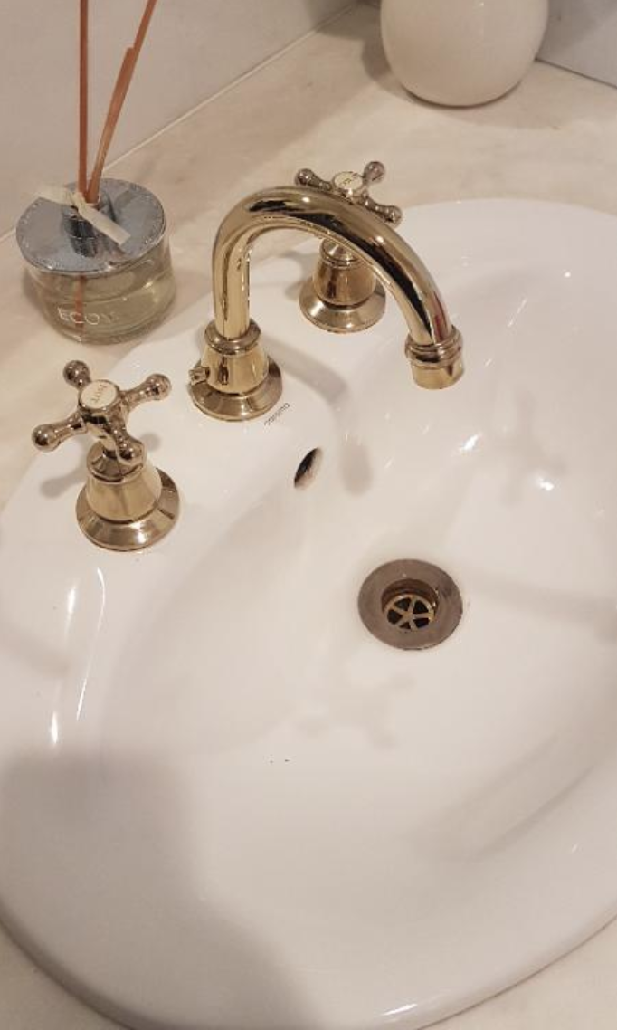 bathroom repairs toorak